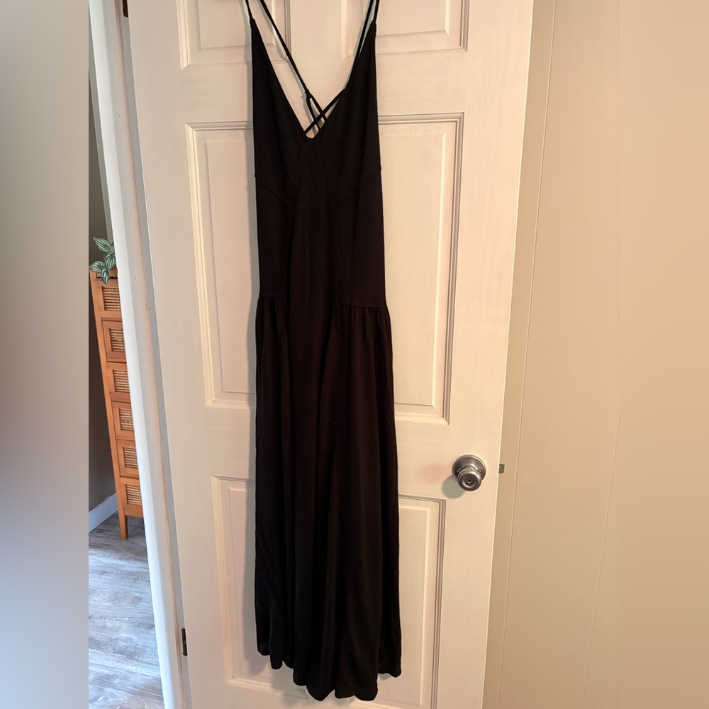 FP beach Women's Black V-Neck Strappy Maxi Dress